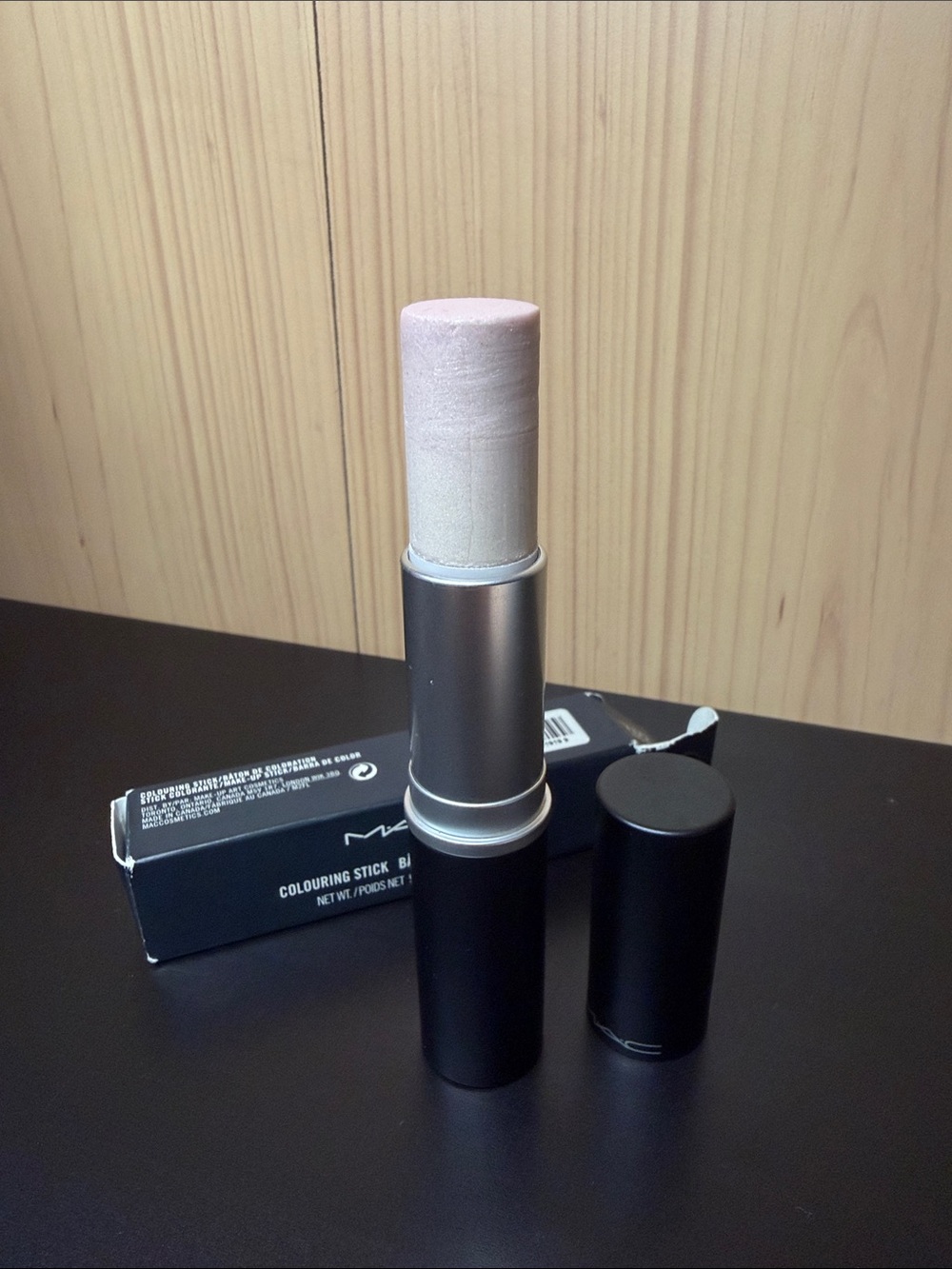 MAC Cosmetics vintage colouring stick kissed